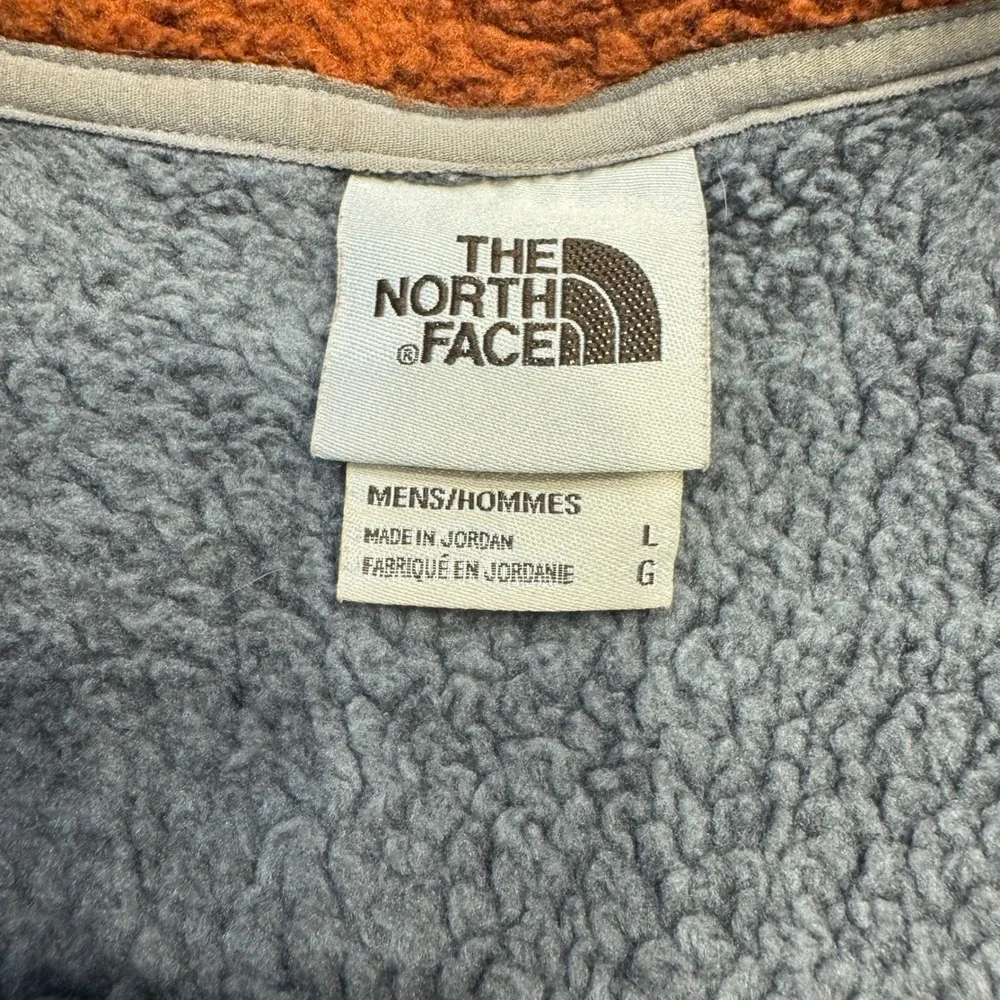 The North Face Mens Gordon Lyons Quarter Zip Fleece‎ Pullover Orange Gray M